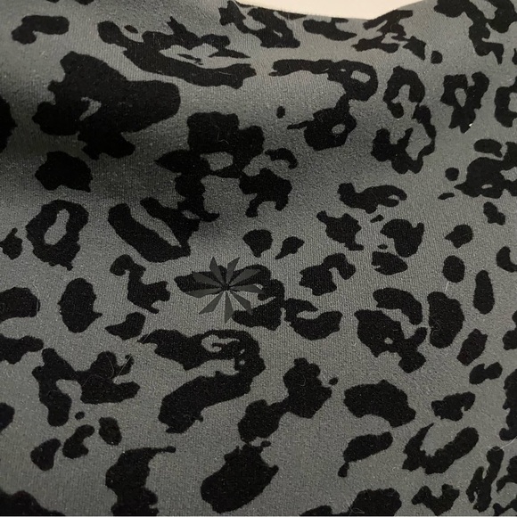 Athleta Elation Ultra High Rise Tight size Small - Picture 10 of 10